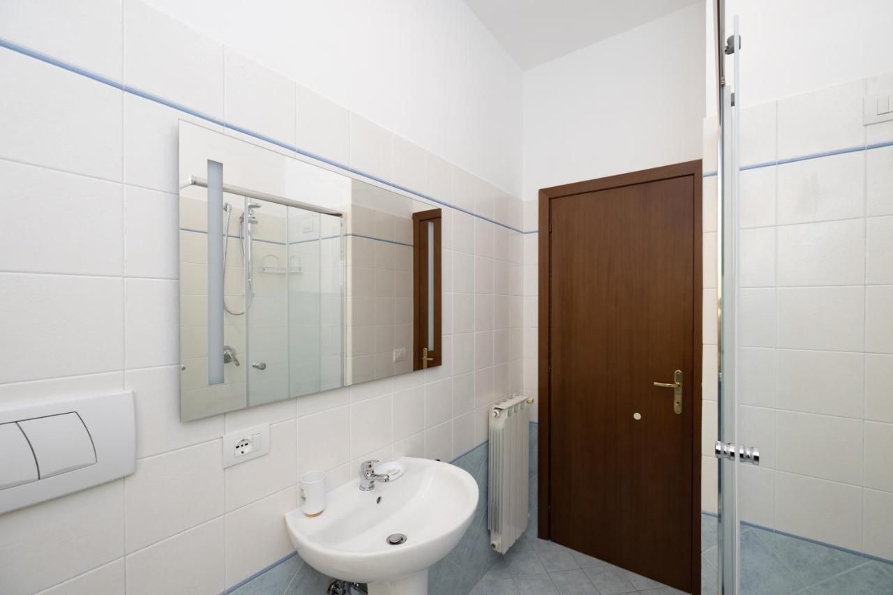 Roma Marine House Hotel Lido di Ostia Kültér fotó